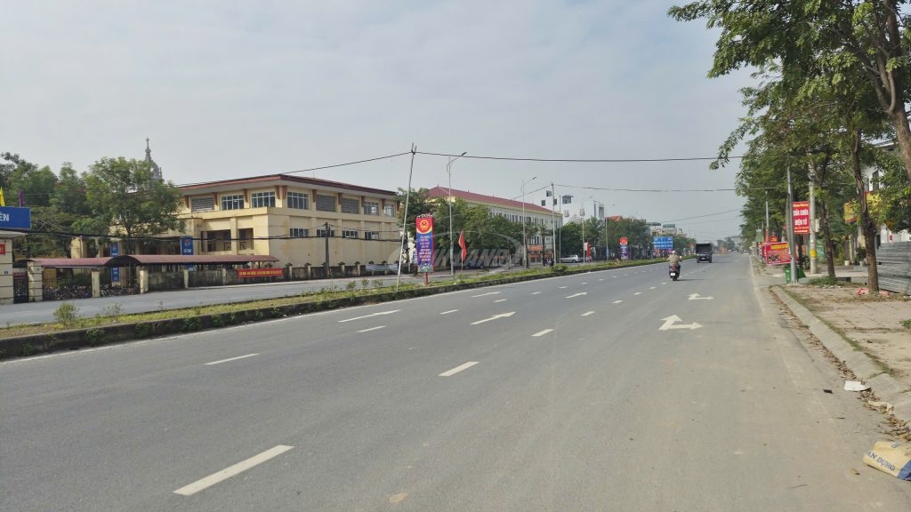 bán đất dịch vụ lại yên