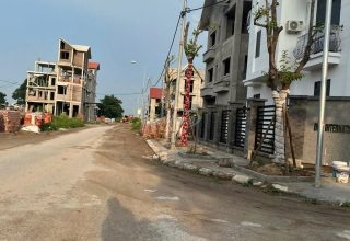 Bán nhà liền kề xây thô Cienco5 Tân Lập