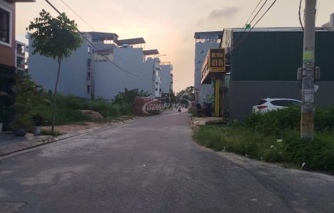 Bán đất đấu giá gần đường 3.5