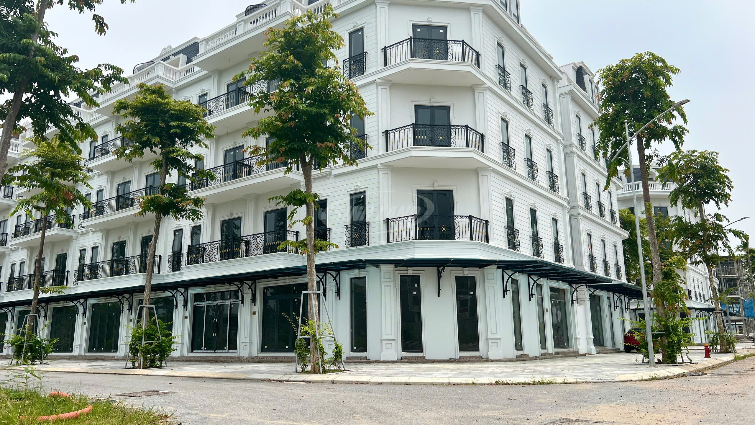 Dãy nhà liền kề dự án đấu giá Đông Dương - Đức Thượng