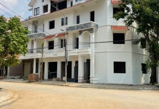 Bán nhà xây thô Cienco5 Tân Lập