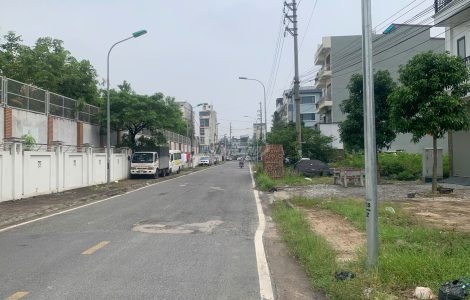 đất dịch vụ thị trấn trạm trôi