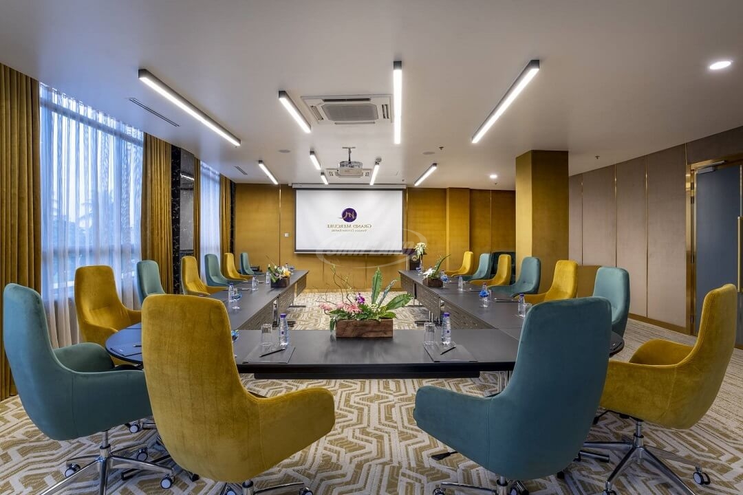 phong thủy phòng họp