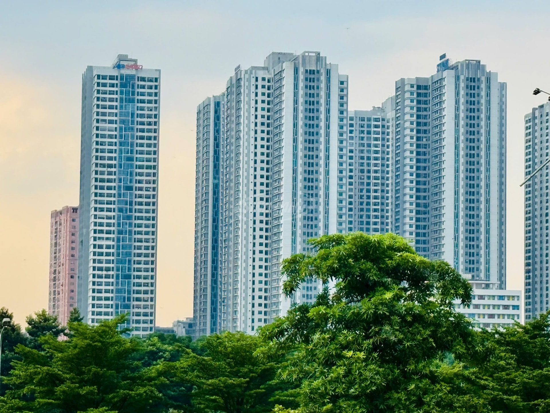 lãi suất tăng cao