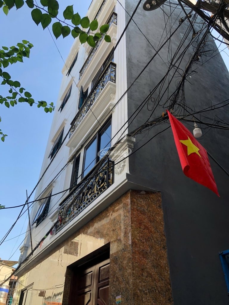 bán nhà có thang máy ở lai xá