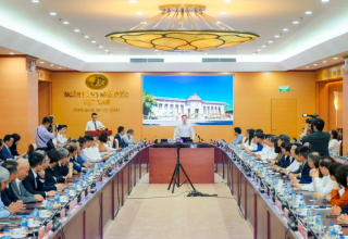 ngân hàng đồng loạt giảm lãi suất