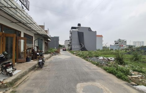 Bán đất gần ngã tư Di Trạch