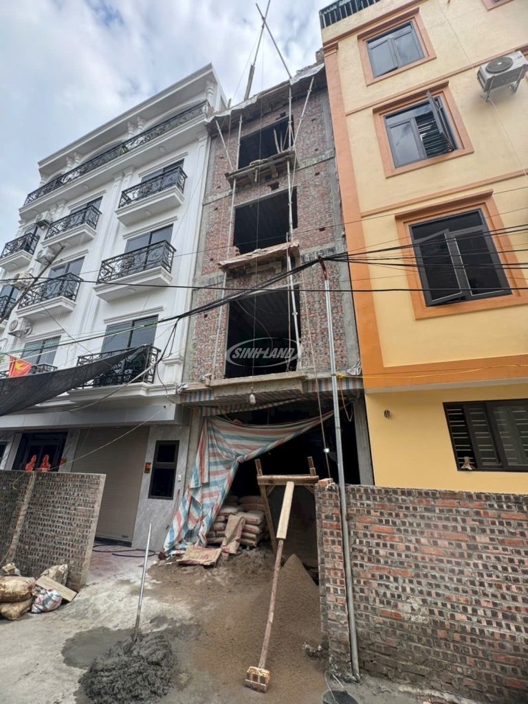 bán nhà 4.5 tầng di trạch