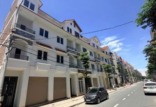 Bán nhà trục chính Cienco 5 Tân Lập