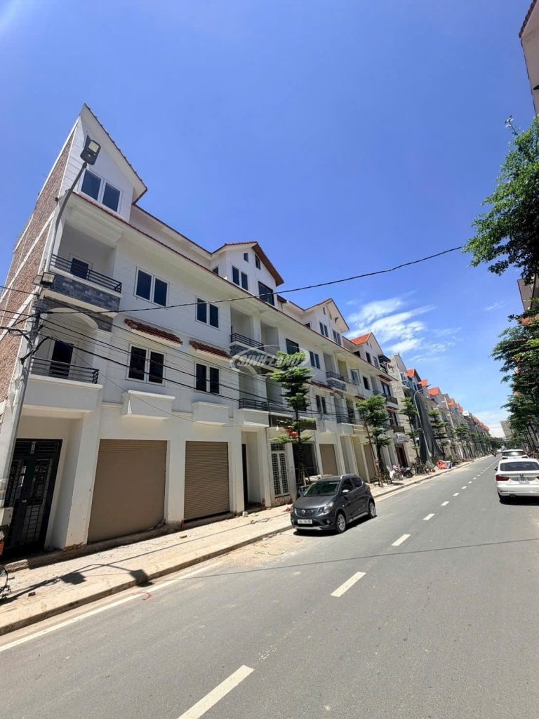 Bán nhà trục chính Cienco 5 Tân Lập