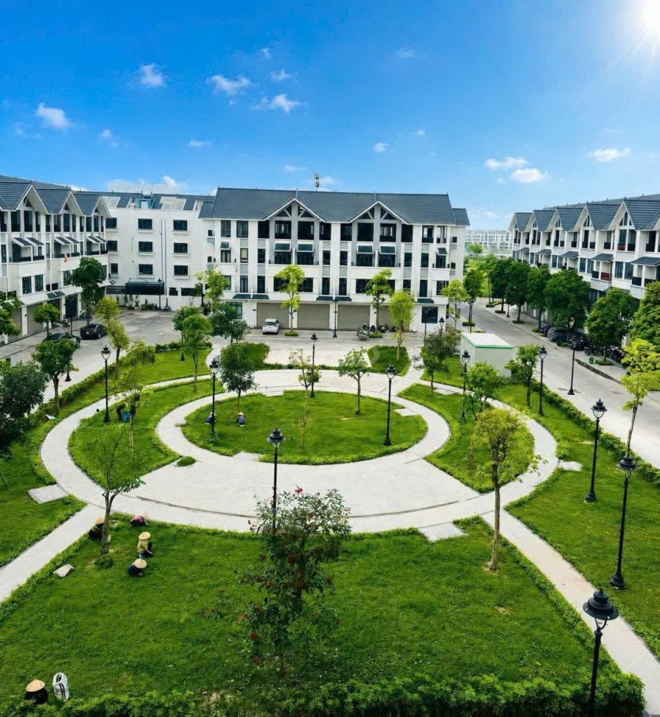 Bán liền kề Hinode Royal Park view công viên
