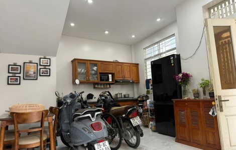 Bán nhà 4 tầng Lai Xá gần đường 32