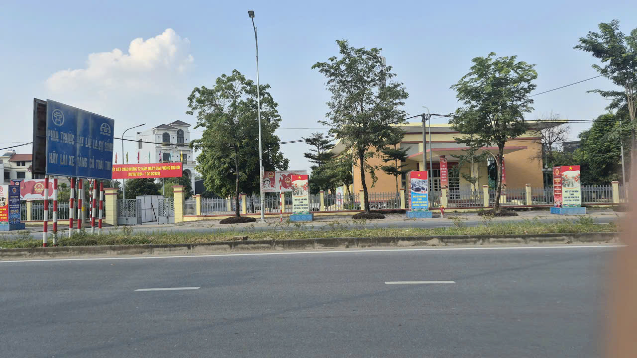 đất dịch vụ Lại Yên đường 40m